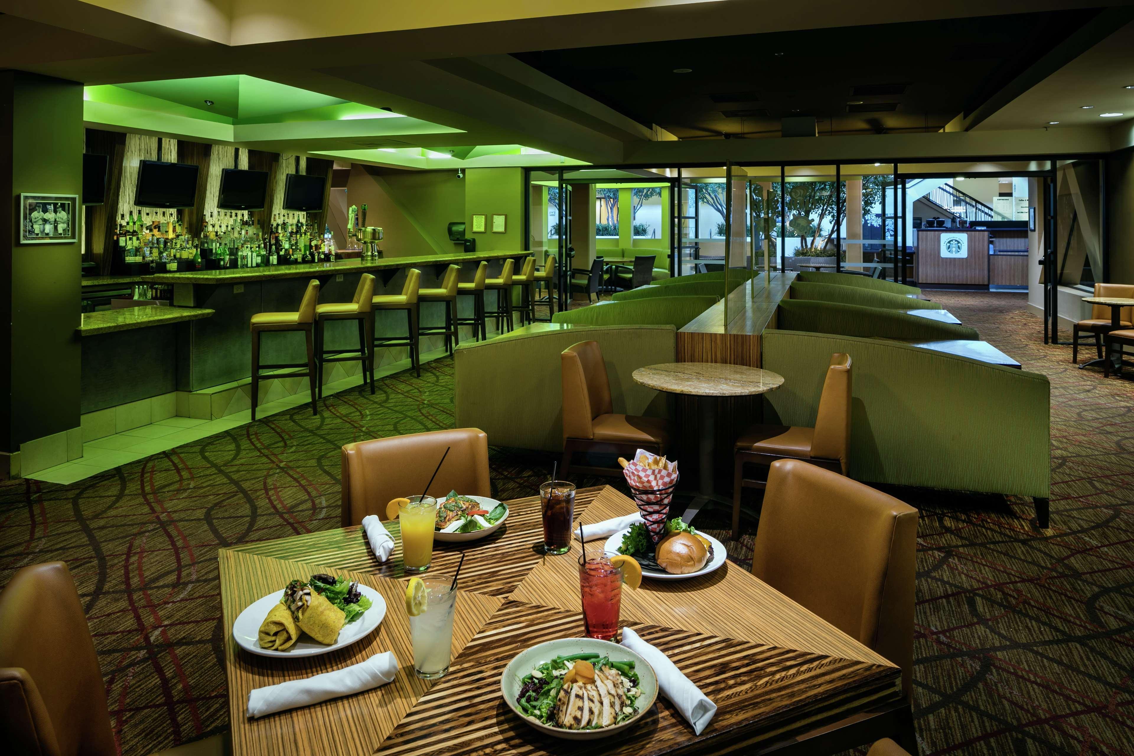 Hotel Hilton Stockton Esterno foto