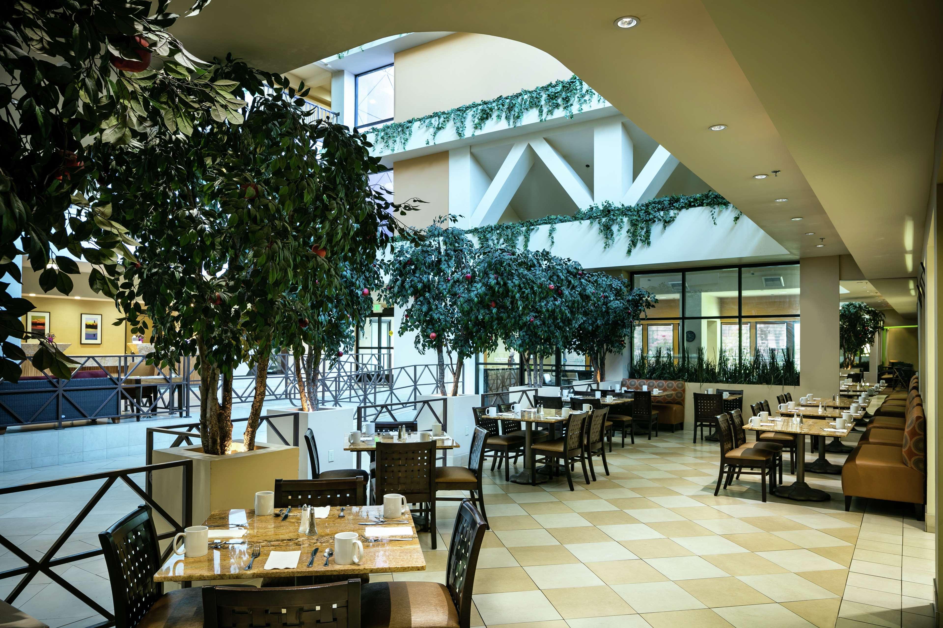 Hotel Hilton Stockton Esterno foto