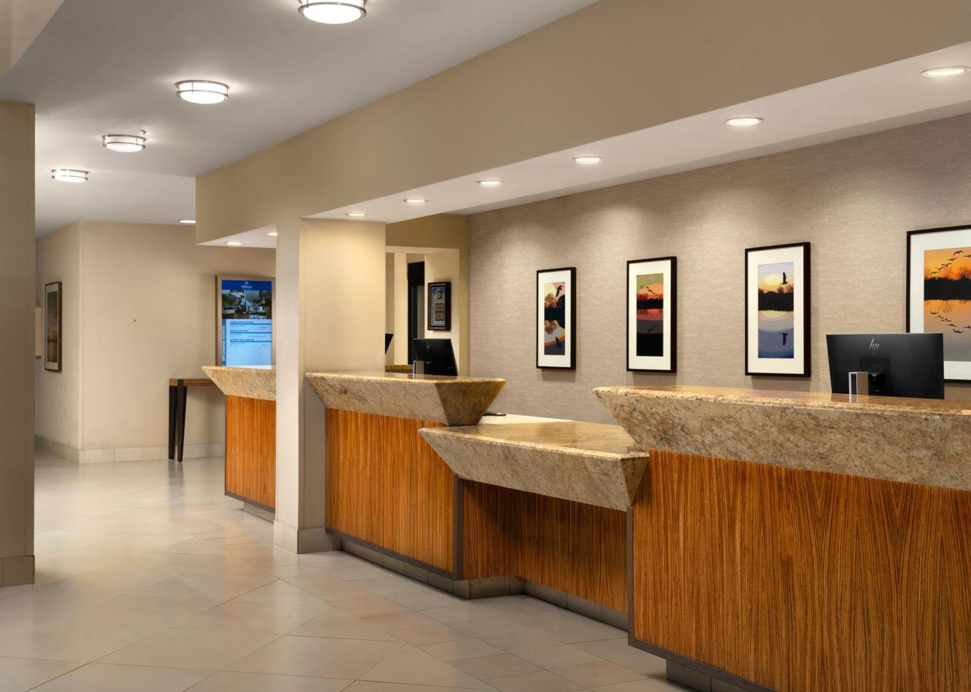 Hotel Hilton Stockton Esterno foto