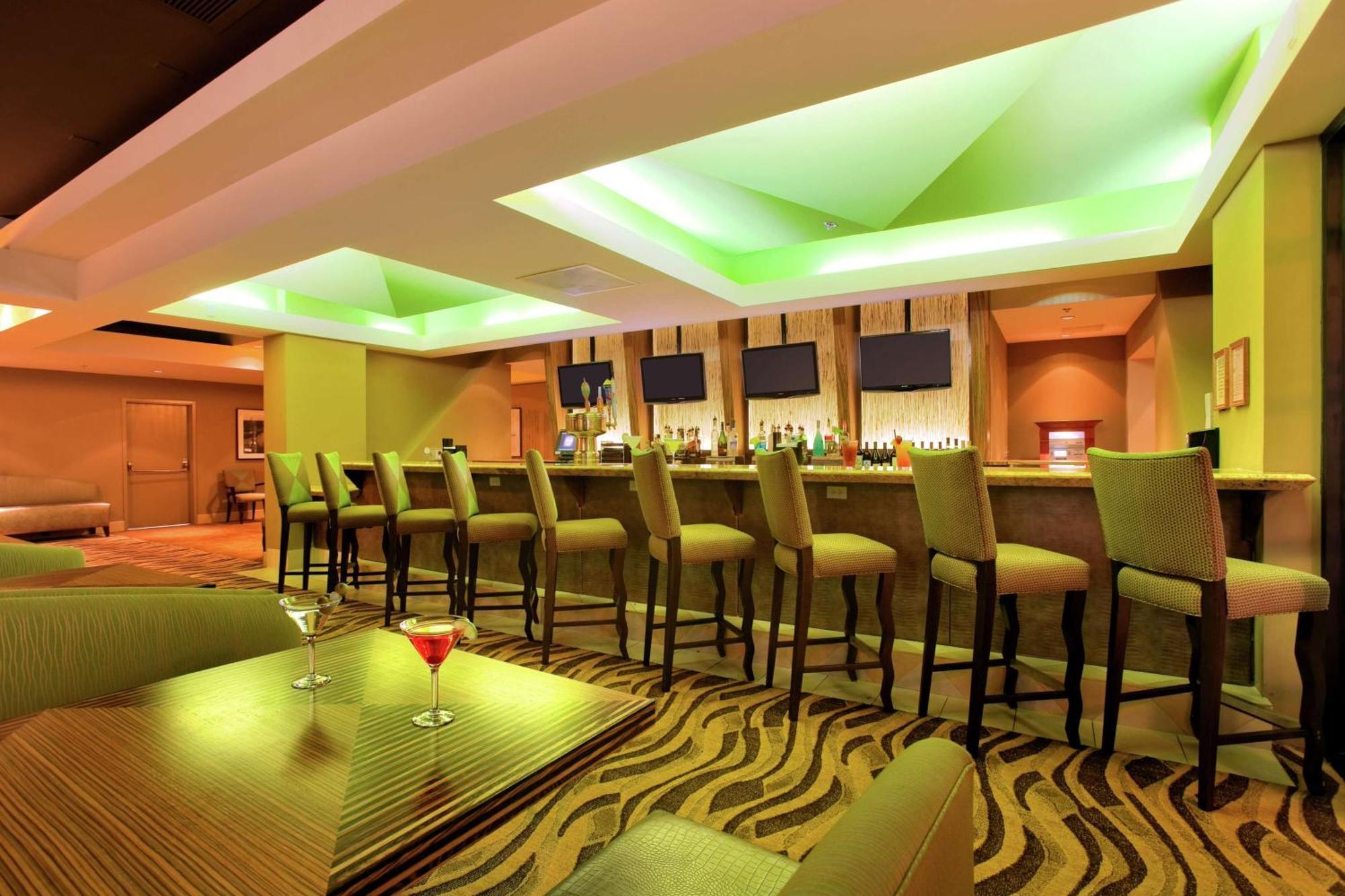 Hotel Hilton Stockton Esterno foto