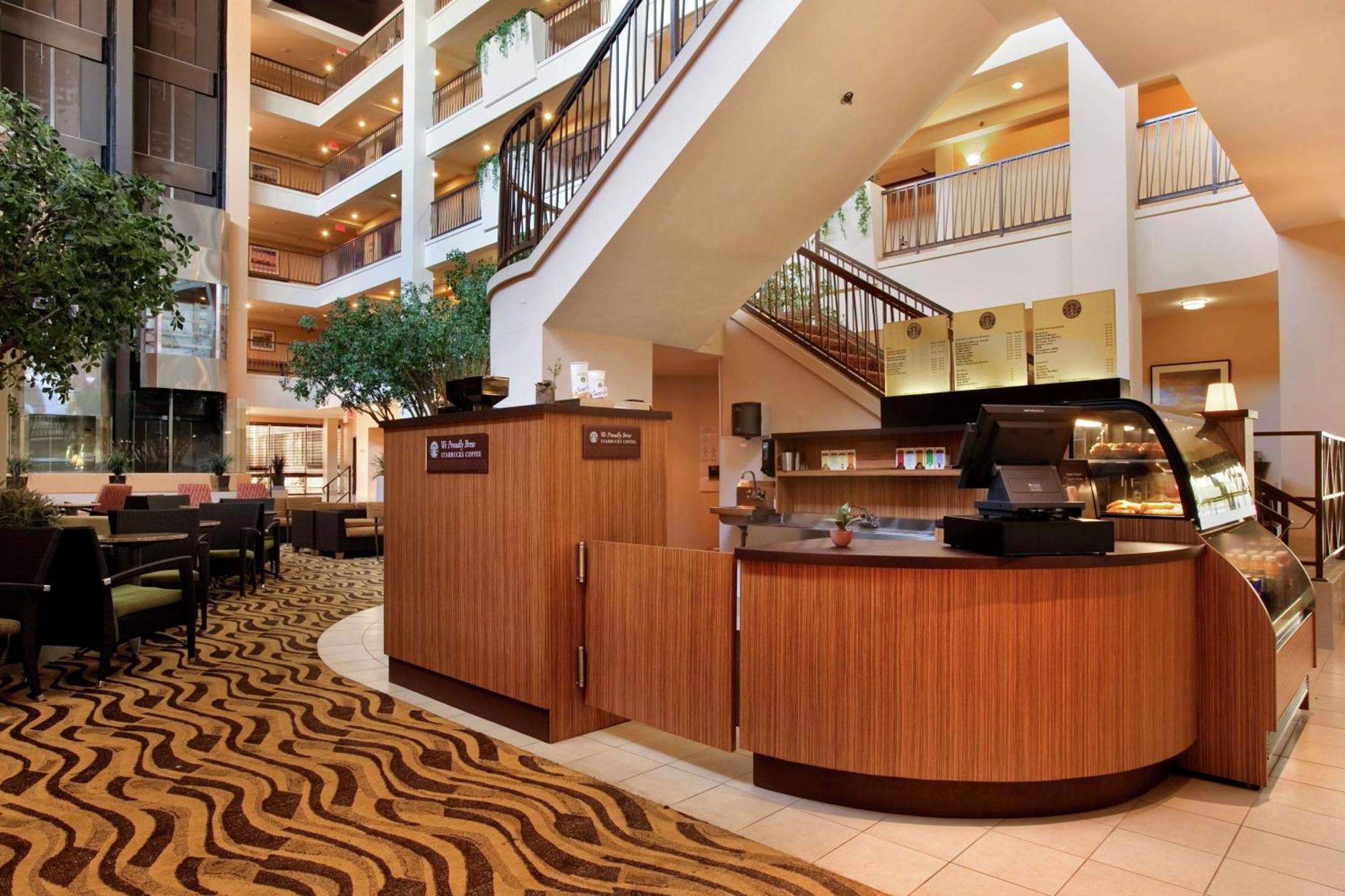 Hotel Hilton Stockton Esterno foto