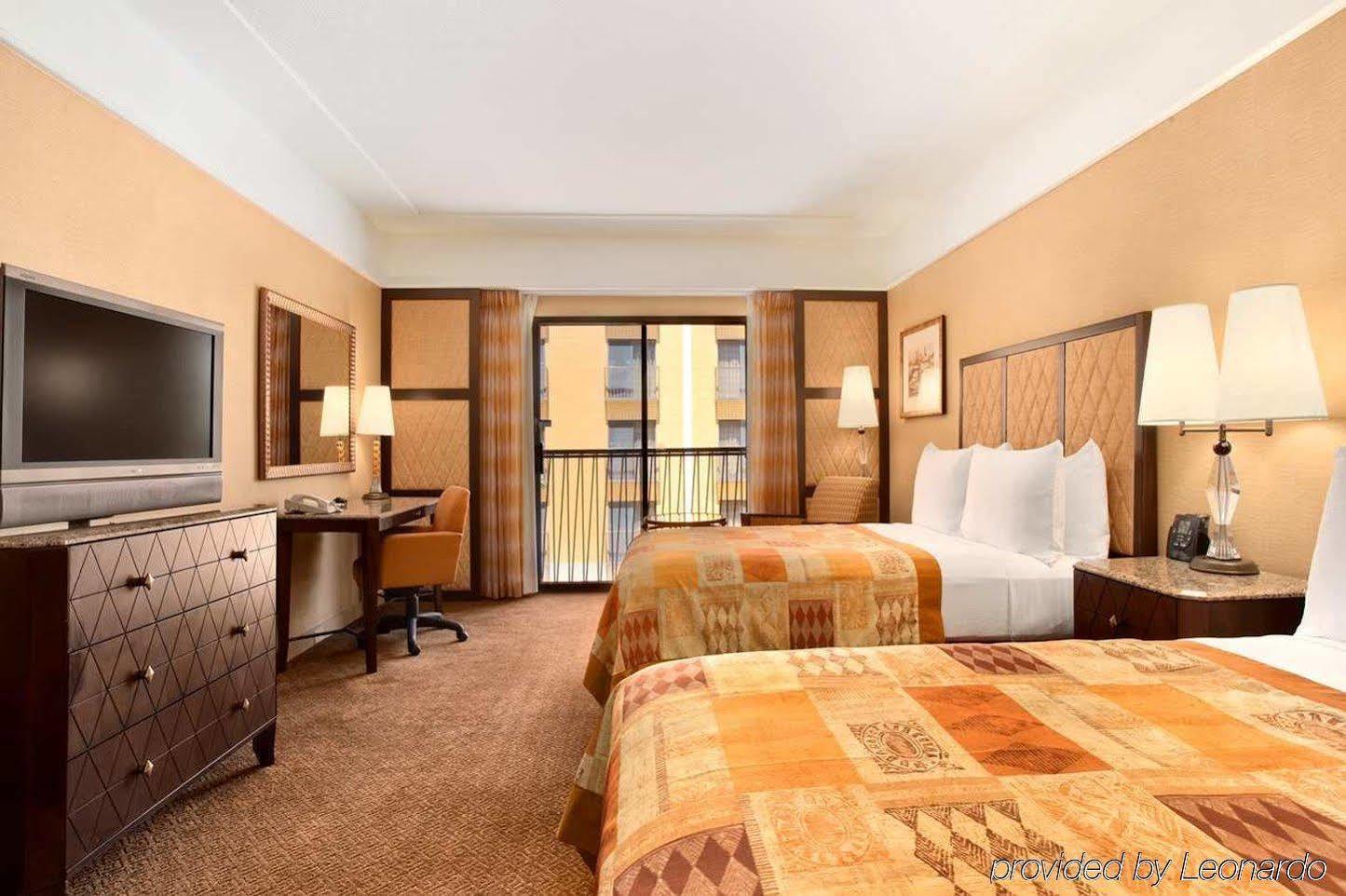 Hotel Hilton Stockton Esterno foto