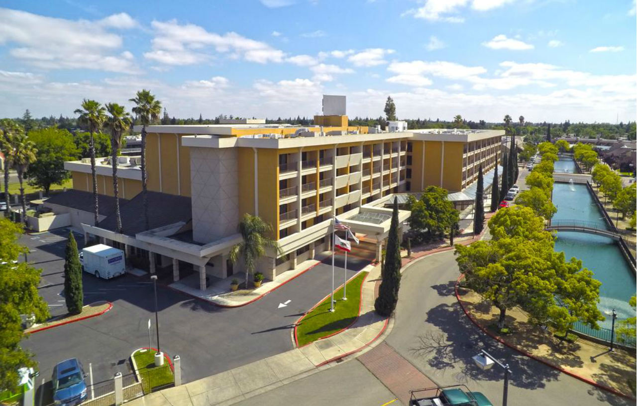 Hotel Hilton Stockton Esterno foto