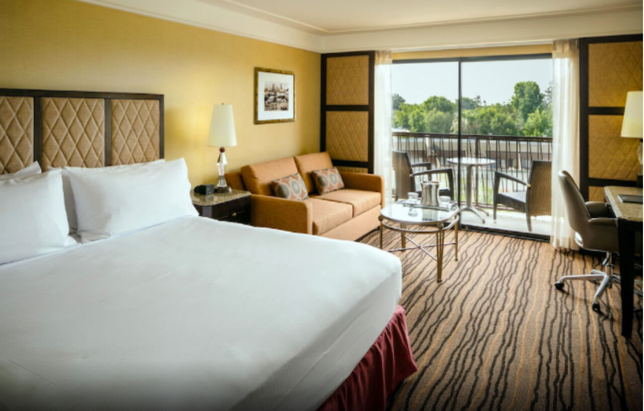 Hotel Hilton Stockton Esterno foto